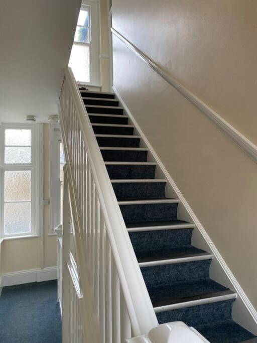 Herne Bay Central - 2 Minutes From Beach Apartment Luaran gambar