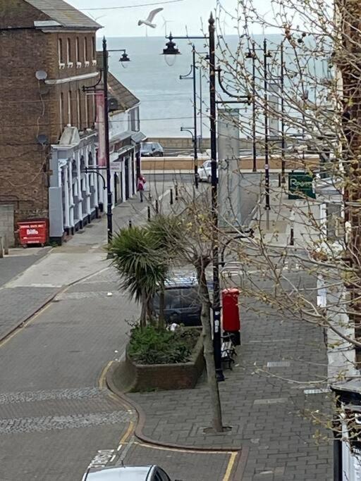 Herne Bay Central - 2 Minutes From Beach Apartment Luaran gambar